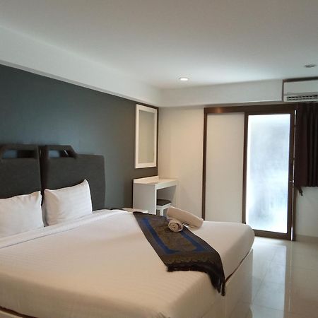 Sunny Residence Bangkok Exterior photo