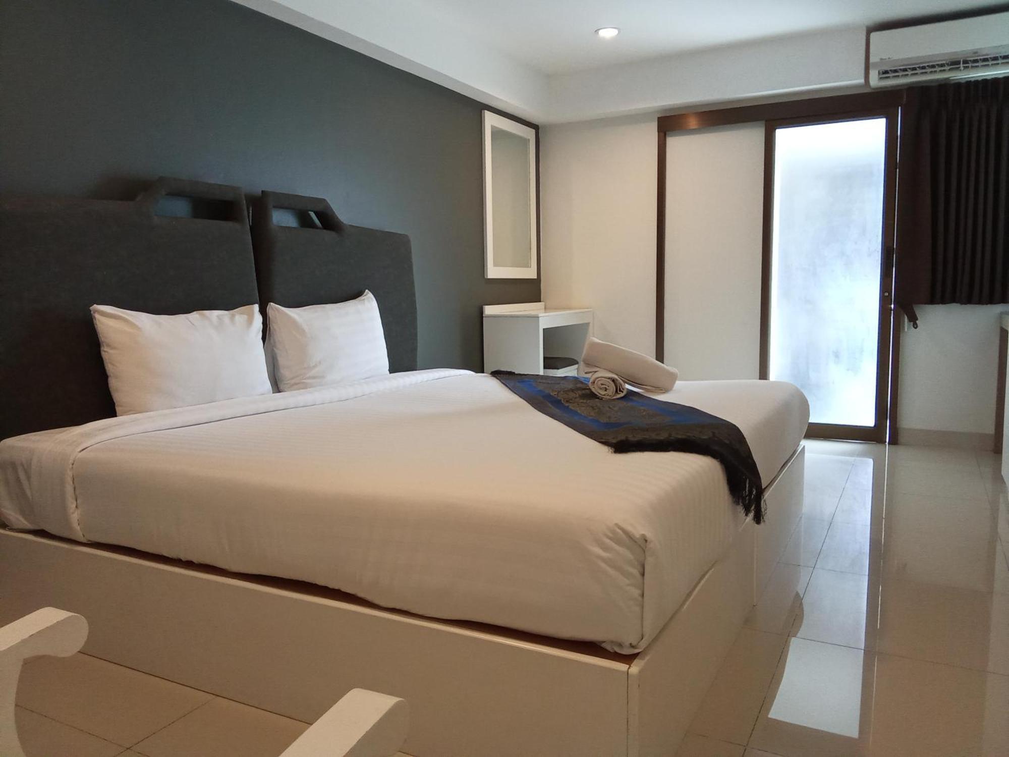 Sunny Residence Bangkok Exterior photo